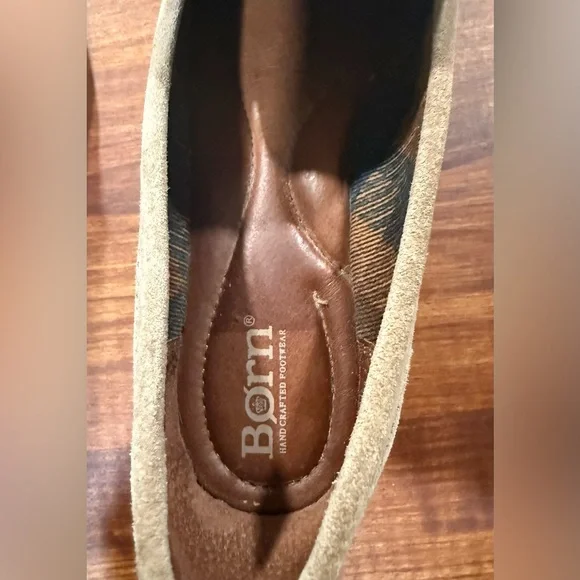 Born Women’s Light Brown Suede Loafers - Picture 4 of 6